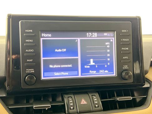 Used 2019 Toyota RAV4 XLE Premium FWD image 27