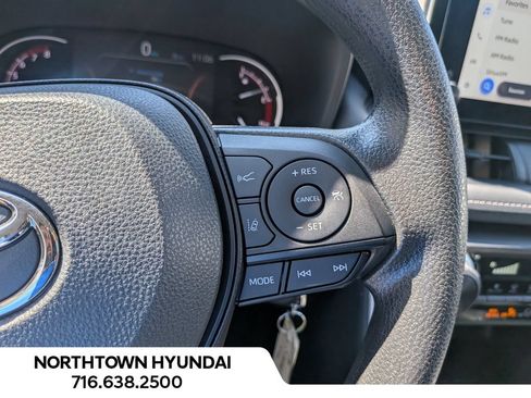 Used 2023 Toyota RAV4 LE AWD/4WD image 19