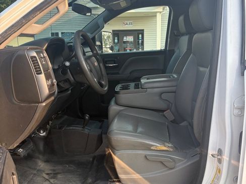 Used 2015 Chevrolet Silverado 2500 W/T w/ WT Convenience Package AWD/4WD image 9