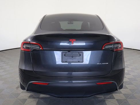 Used 2024 Tesla Model Y Long Range image 5