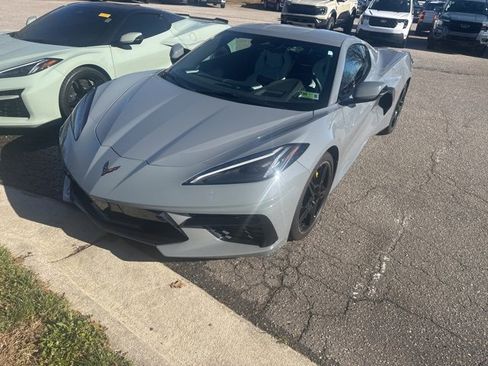 Used 2025 Chevrolet Corvette Stingray Preferred Cpe image 1