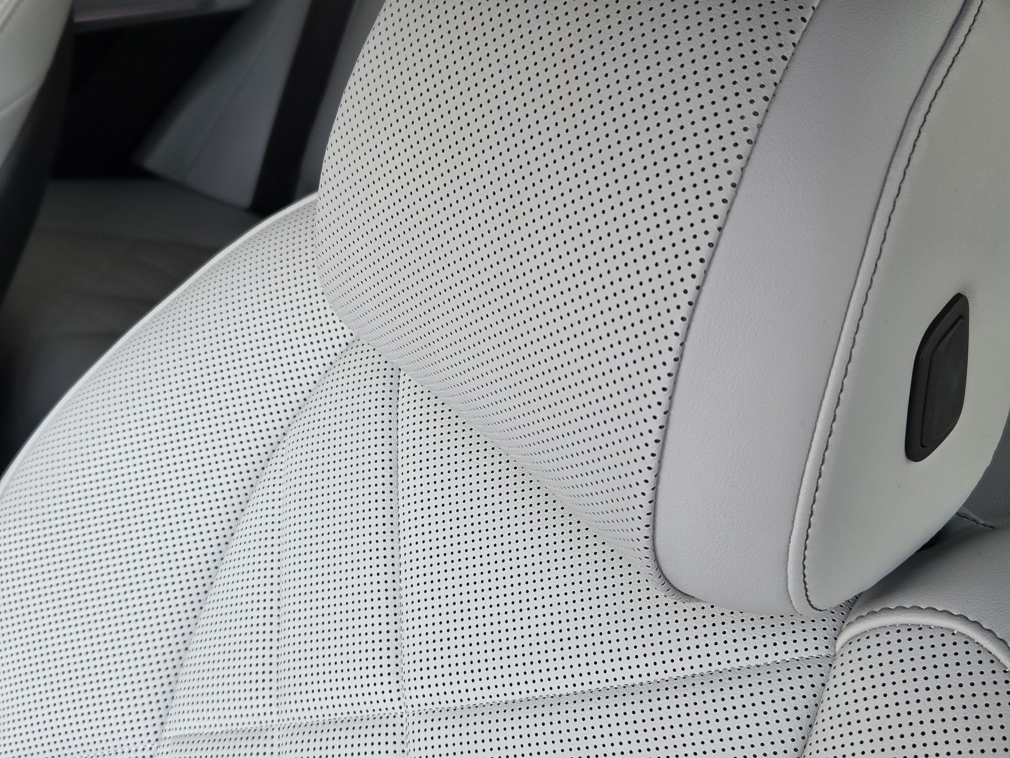 Used 2024 BMW X5 sDrive40i w/ Premium Package RWD image 14
