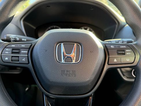 Used 2024 Honda HR-V LX image 12