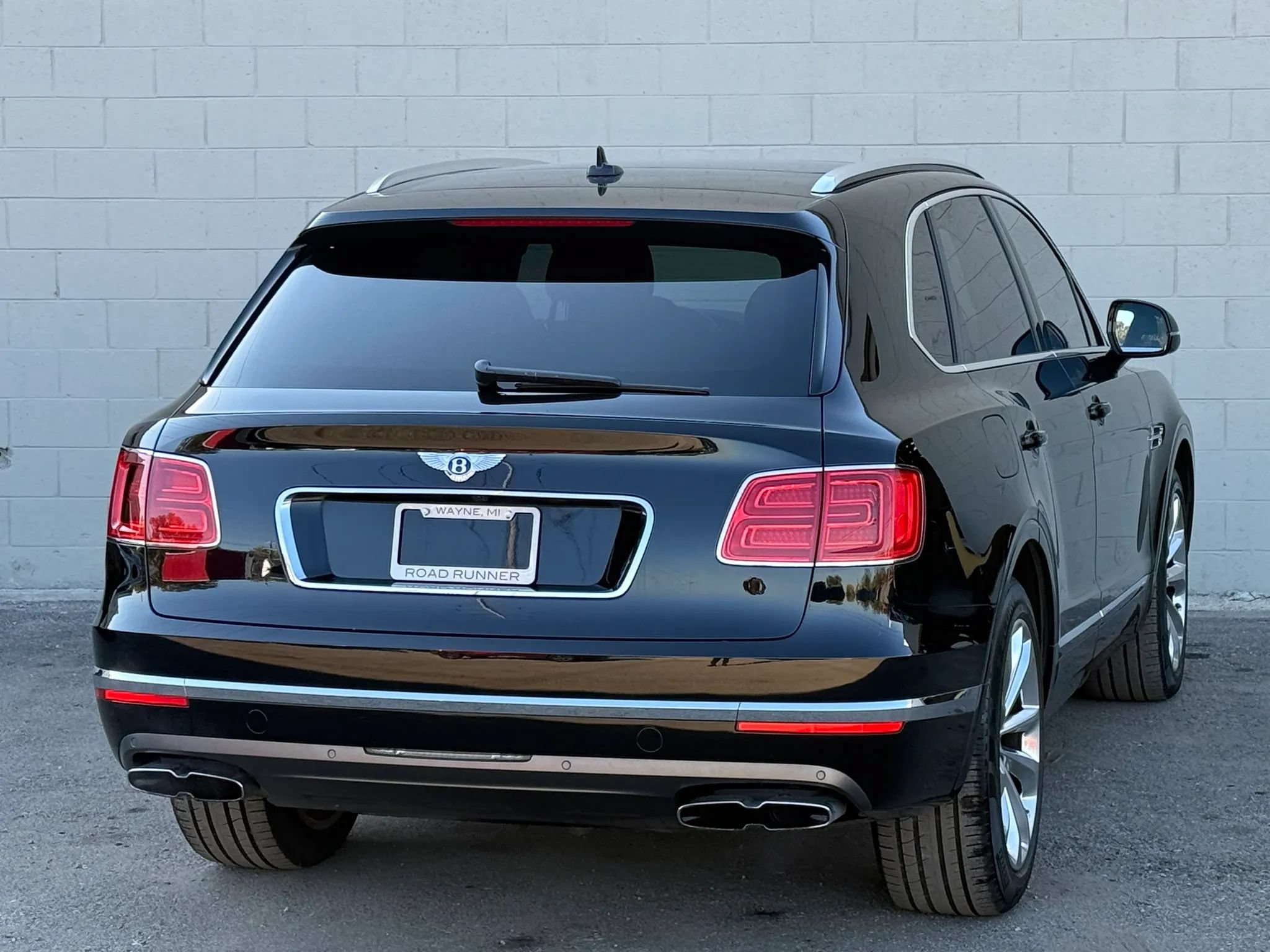 Used 2019 Bentley Bentayga AWD/4WD image 8