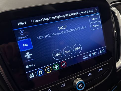 Used 2021 Chevrolet Malibu LT FWD image 19