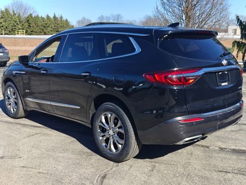 Used 2019 Buick Enclave Avenir w/ Avenir Technology Package AWD/4WD image 7