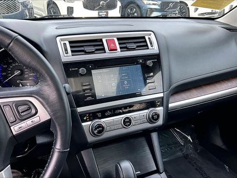 Used 2016 Subaru Outback 2.5i Limited image 7