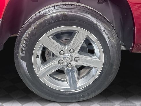 Used 2017 RAM 1500 Express image 30