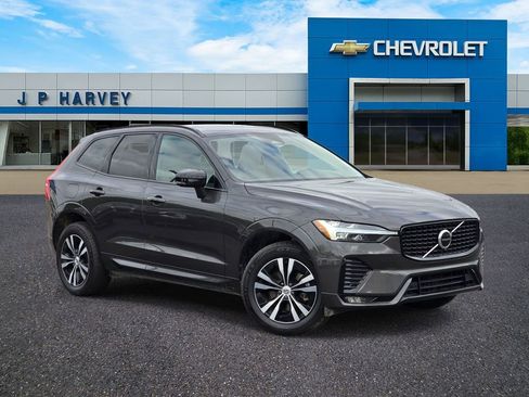 Used 2024 Volvo XC60 B5 Core AWD/4WD image 1