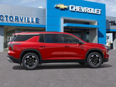 New 2027 Chevrolet Traverse LT w/ Sun and Wheel Package FWD image 5