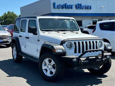 Used 2018 Jeep Wrangler Unlimited Sport S AWD/4WD image 24
