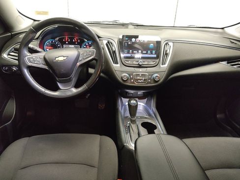 Used 2018 Chevrolet Malibu LT w/ Redline Edition image 22