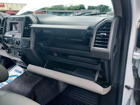 Used 2019 Ford F250 XL w/ Power Equipment Group RWD image 18