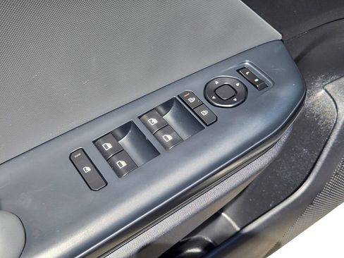 Certified 2025 Kia K4 FWD image 16