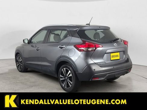 Used 2020 Nissan Kicks SV FWD image 3