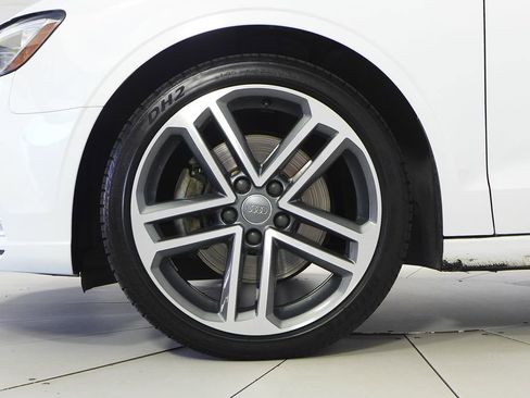 Used 2018 Audi A3 2.0T Premium w/ Convenience Package FWD image 5
