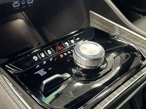 Used 2022 Jeep Wagoneer Series II image 25