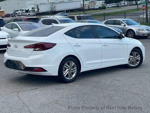 Used 2019 Hyundai Elantra SEL FWD image 2