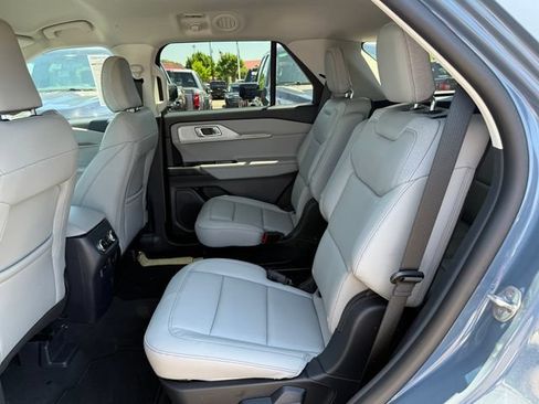 Used 2026 Ford Explorer Active w/ Active Comfort Package AWD/4WD image 15