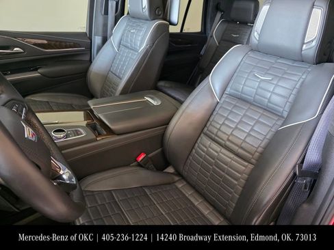 Used 2024 Cadillac Escalade Sport Platinum w/ LPO, ONYX Package image 16