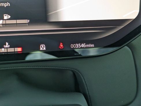 Used 2024 Land Rover Range Rover Sport image 25