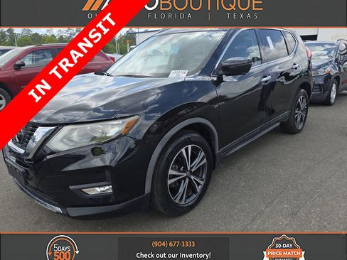 Used 2020 Nissan Rogue SV w/ Premium Package image 1
