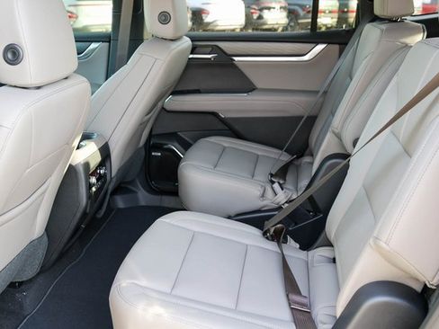 New 2026 GMC Acadia Elevation image 11