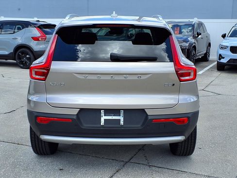 Certified 2023 Volvo XC40 B5 Plus w/ Driver Assist Package AWD/4WD image 7