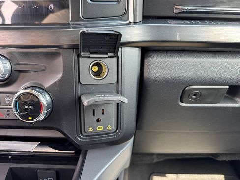 New 2025 Ford F350 Lariat w/ Lariat Ultimate Package image 33