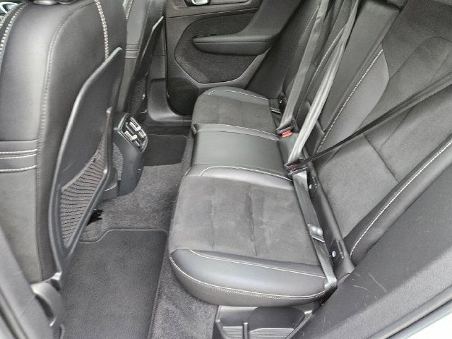 Used 2023 Volvo C40 P8 Recharge Ultimate AWD/4WD image 14