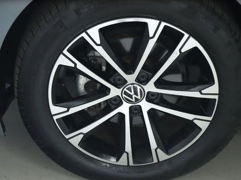 Certified 2024 Volkswagen Jetta Sport FWD image 36