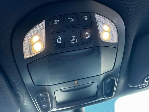 Used 2024 Chrysler Pacifica Limited w/ S Appearance Package AWD/4WD image 24