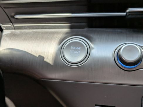 Used 2024 Hyundai Kona SEL FWD image 29