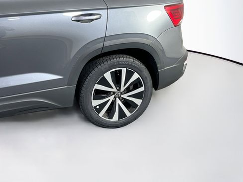 Used 2022 Volkswagen Taos SE image 30
