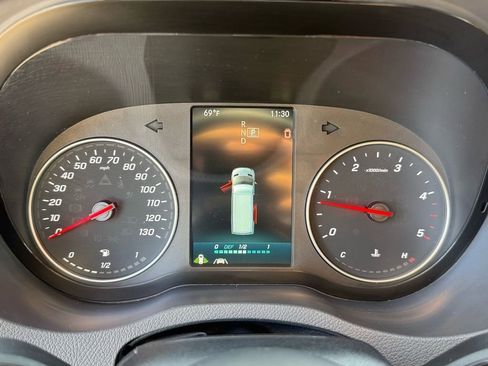 Used 2023 Mercedes-Benz Sprinter 2500 image 50