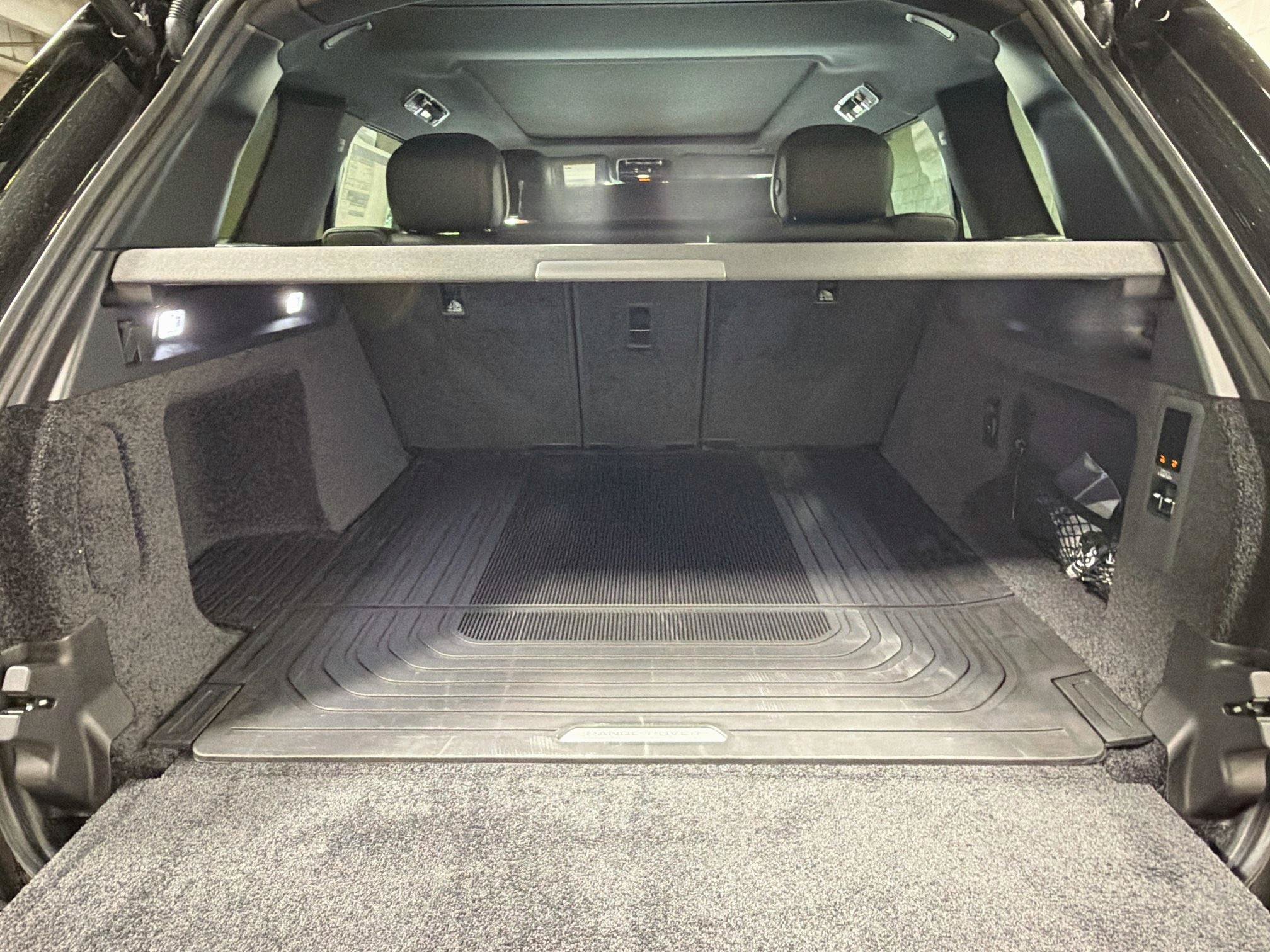 New 2027 Land Rover Range Rover SE AWD/4WD image 12