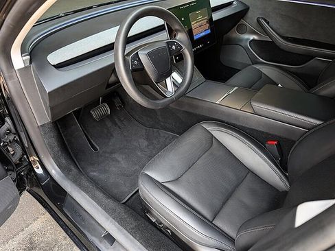 Used 2025 Tesla Model 3 Long Range AWD/4WD image 2