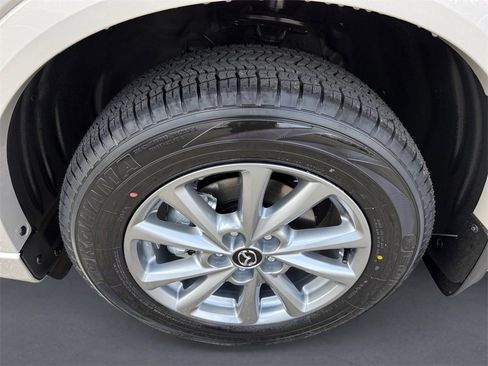 New 2025 MAZDA CX-5 AWD 2.5 S w/ Preferred Package image 9