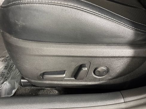 Used 2018 Kia Optima S image 9