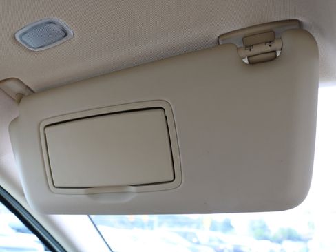 Used 2016 Mercedes-Benz GLA 250 image 32