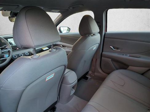 New 2026 Hyundai Elantra SE image 16