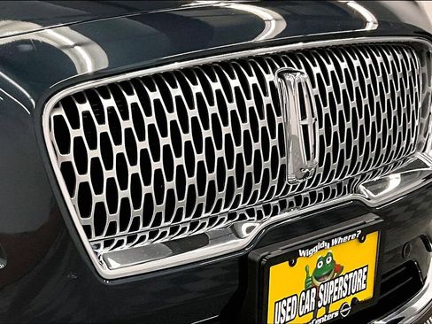 Used 2022 Lincoln Nautilus Reserve w/ Equipment Group 201A AWD/4WD image 33