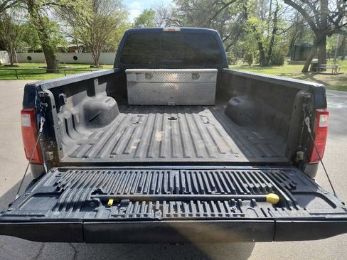 Used 2015 Ford F350 Lariat w/ Chrome Package image 7