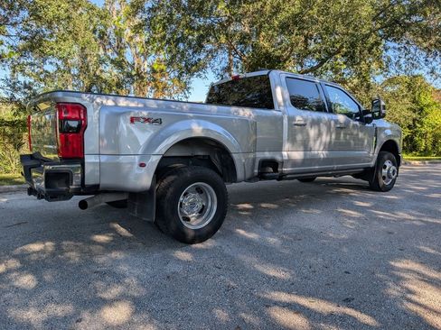 Used 2023 Ford F350 Lariat w/ Lariat Ultimate Package image 9