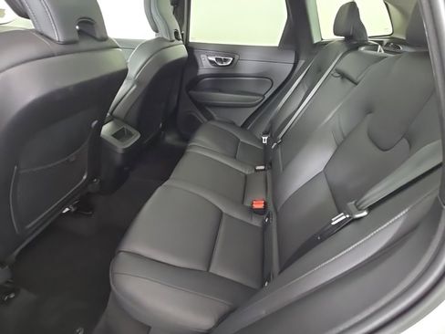 Certified 2023 Volvo XC60 B5 Plus w/ Protection Package Premier image 13