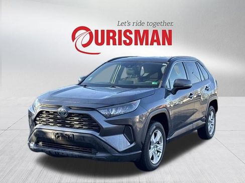 Used 2019 Toyota RAV4 LE image 5