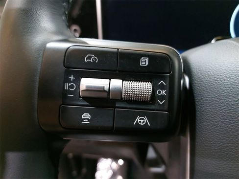 Used 2024 Hyundai Santa Fe Limited image 18