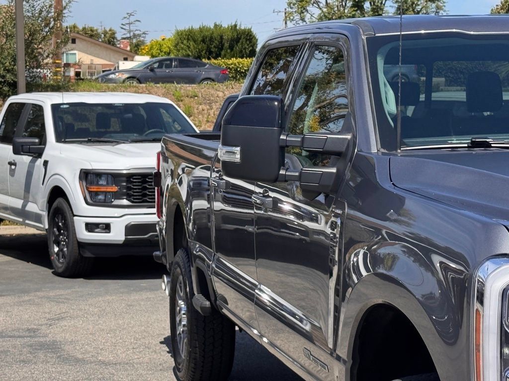 Certified 2024 Ford F250 Lariat AWD/4WD image 5