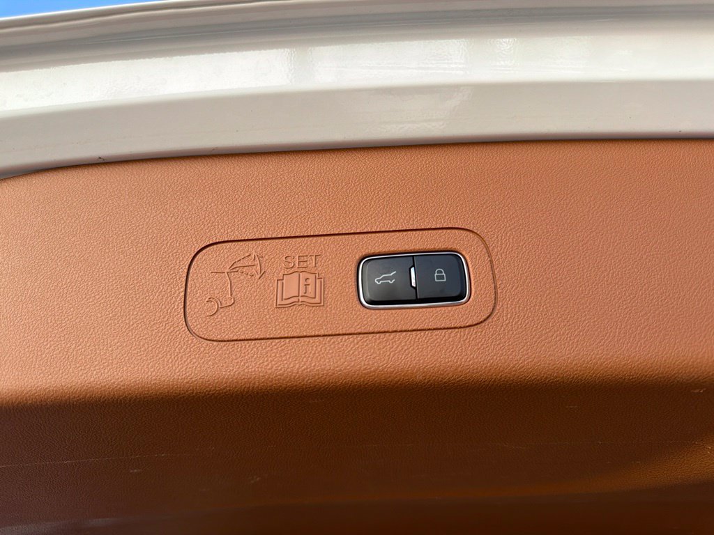 Used 2021 Lincoln Aviator AWD Black Label w/ Dynamic Handling Package image 19