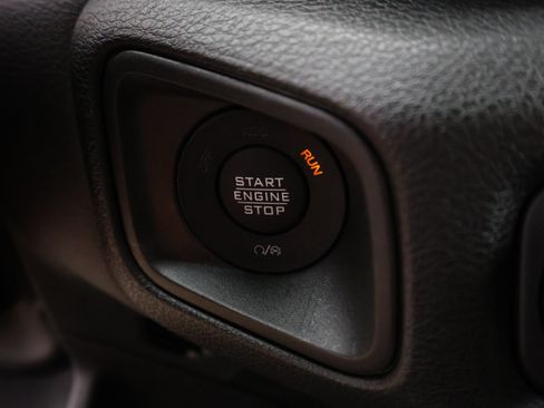Used 2025 Jeep Wrangler Unlimited Sport AWD/4WD image 32